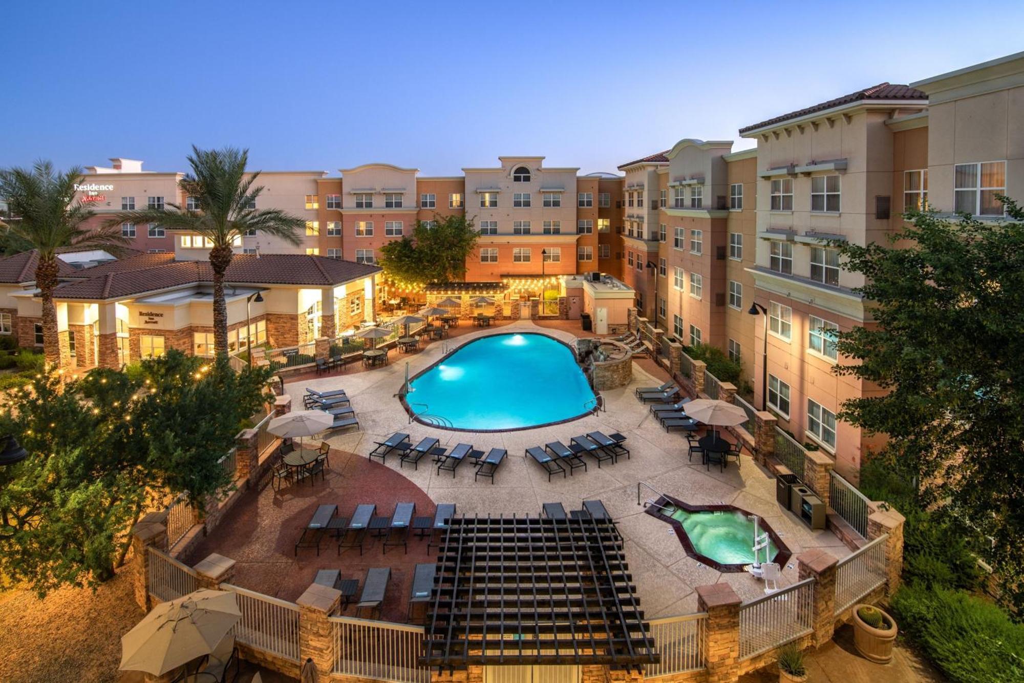 Residence Inn Phoenix Glendale Sports&Entertainment District Exterior foto